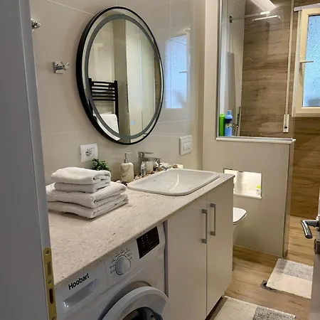 Appartamento Flos Vlorë